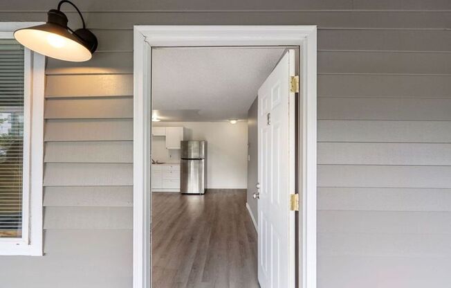 1 bed, 1 bath, 576 sqft, $1,175, Unit 19