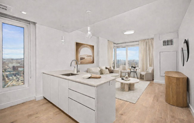 2 beds, 2 baths, $5,329, Unit 8D