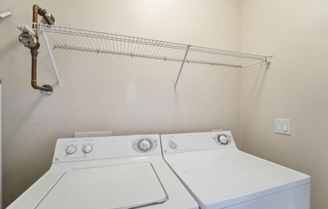 2 beds, 2 baths, $1,595, Unit UNIT 3100