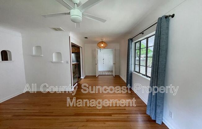 2 beds, 1 bath, $2,275