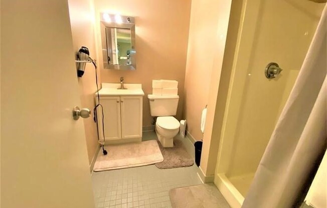 2 beds, 2 baths, 825 sqft, $3,450, Unit 226