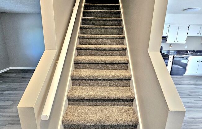 2 beds, 1.5 baths, 1,044 sqft, $950, Unit 7D