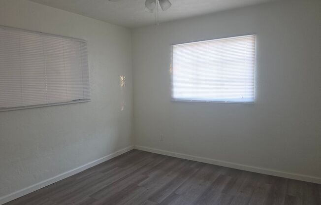 4BD/2BA Home Near ASU with Detached Guest Suite