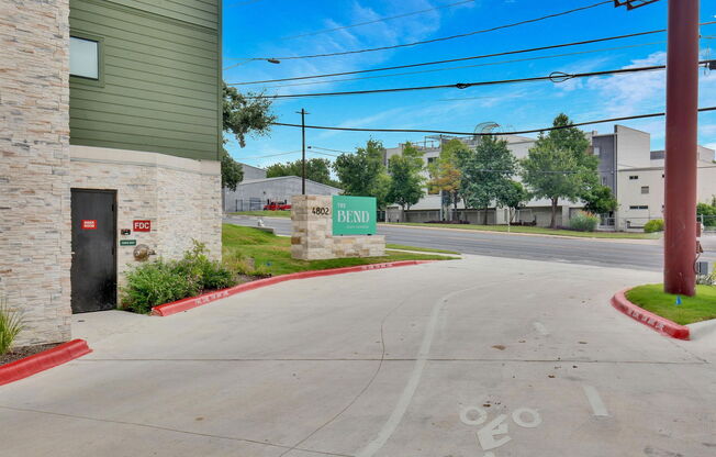2 beds, 2 baths, 1,015 sqft, $1,699, Unit Apartment 407