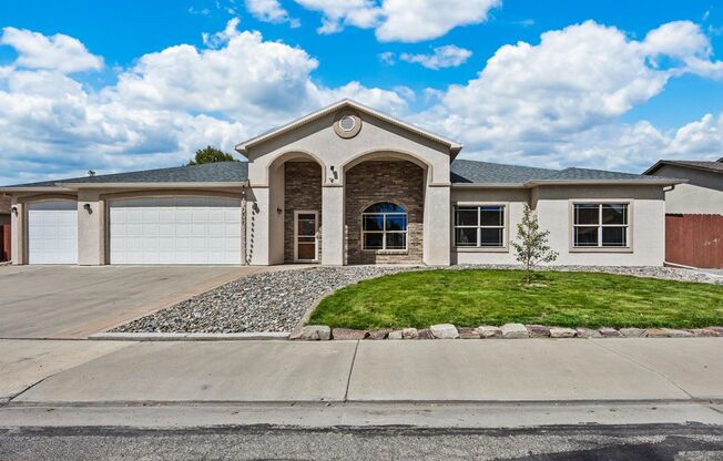 Spacious 3-Bed Ranch Home w/ 3-Car Garage & RV Parking In Quiet North Grand Junction Neighborhood