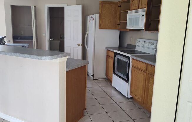 3 beds, 2 baths, $1,700