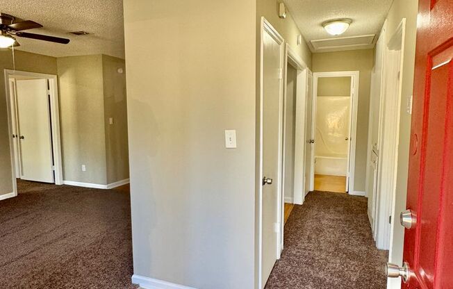 Classic & Cozy 3 Bedroom / 2 Bathroom Home in Montgomery!