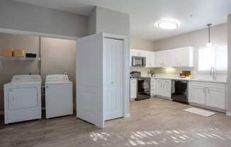 Washer and dryer at Links at Forest Creek in Round Rock Texas near Austin