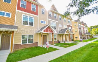 3 Bedroom 2.5 Bathroom Townhome in West Des Moines