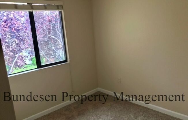 3 beds, 1.5 baths, $3,000