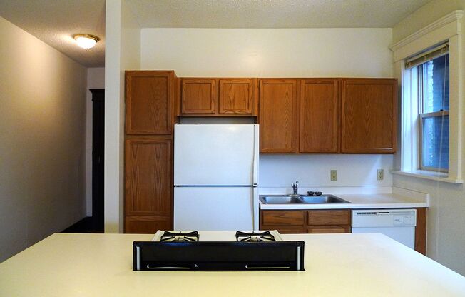 2 beds, 2 baths, 1,000 sqft, $1,500, Unit 5 - 130 - 202