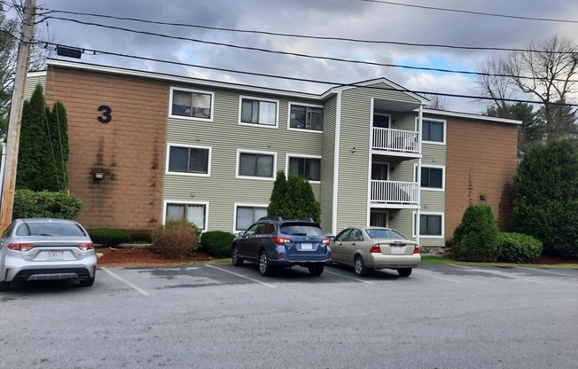 2 beds, 1 bath, 706 sqft, $2,000, Unit 50