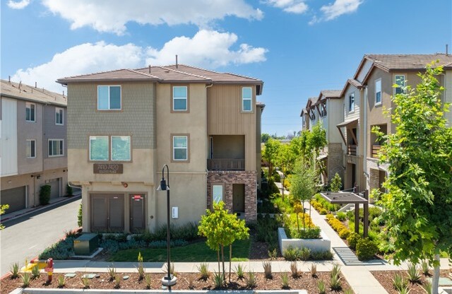 7412 SOLSTICE PL