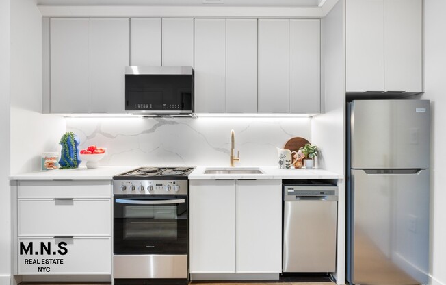 Studio, 1 bath, $3,200, Unit C01