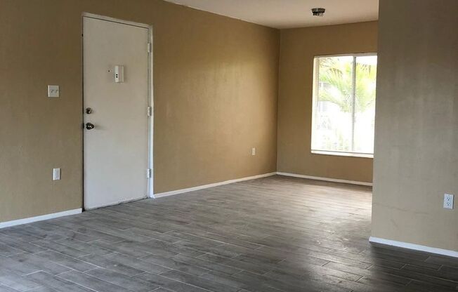 2 beds, 2 baths, $1,350, Unit # 416