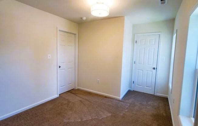 1 bed, 1 bath, $1,450, Unit 5511 Carter Ave. Unit 3