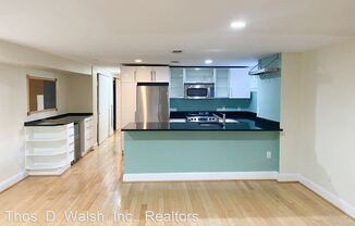 721 E st NE #1