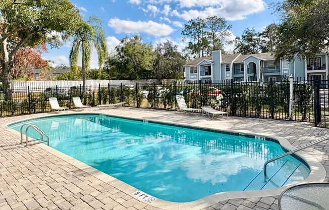 1 bed, 1 bath, 650 sqft, $1,270, Unit 2550 N. Alafaya Trail 6207