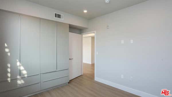 3 beds, 3 baths, 1,600 sqft, $5,500, Unit 304