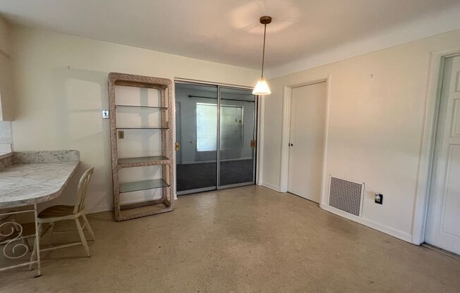 2 beds, 1.5 baths, $1,900