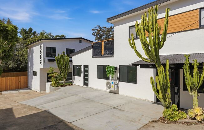 Stunning New Construction in Mission Hills – 2BR/2BA – Going Quick | 4 Weeks of Free Rent + Free Application Fee's|