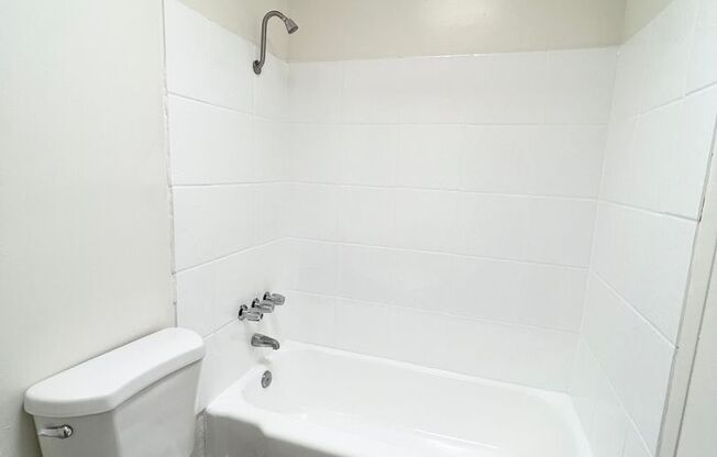 1 bed, 1 bath, $1,775, Unit 171