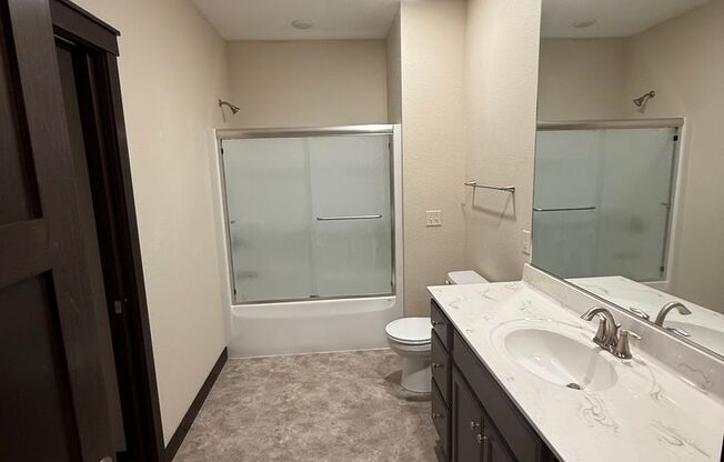 1 bed, 1 bath, 825 sqft, $1,435, Unit 2-205