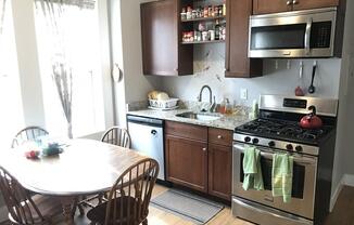 6 8 SUNSET ST