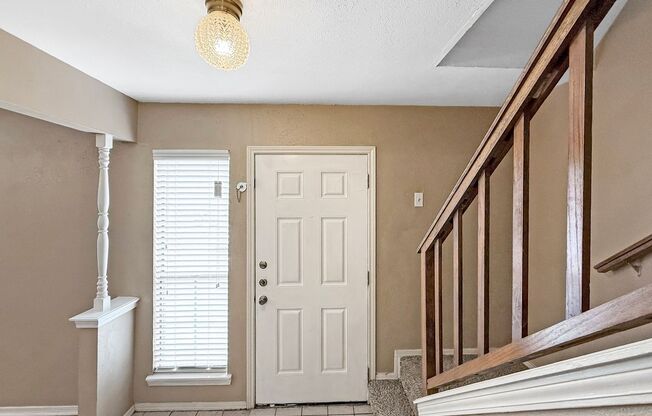 Charming 3-Bed, 2.5-Bath Home for Lease in Meadow Creek Neighborhood!