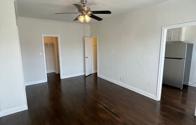 Studio, 1 bath, 450 sqft, $1,500