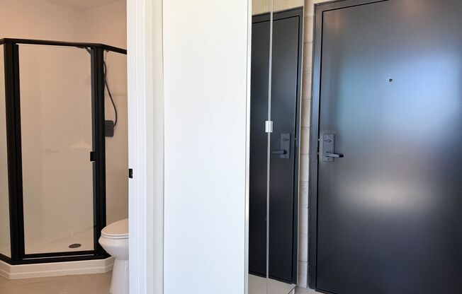 Studio, 1 bath, 285 sqft, $2,120, Unit 201