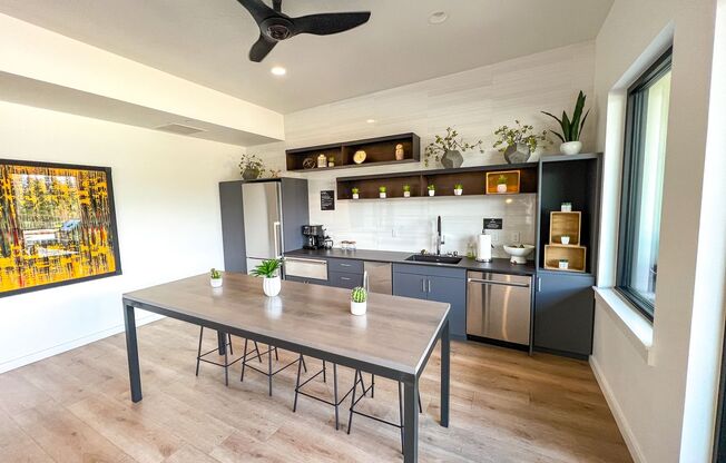 Studio, 1 bath, 460 sqft, $1,695, Unit 328