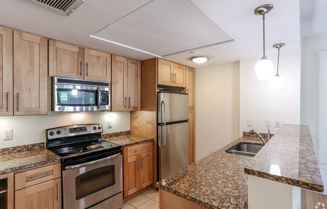 1 bed, 1 bath, 787 sqft, $3,100, Unit 112