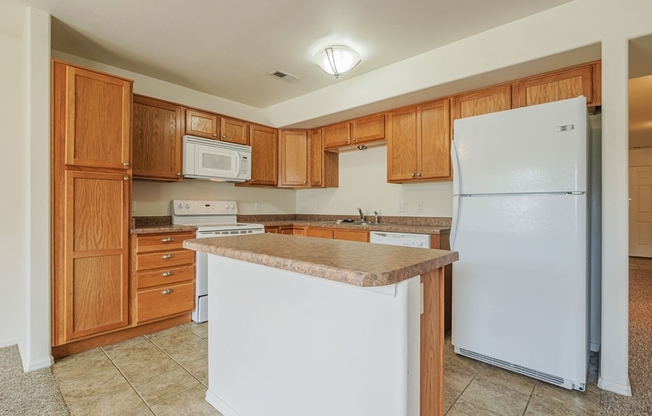 2475 THERESEA LN
