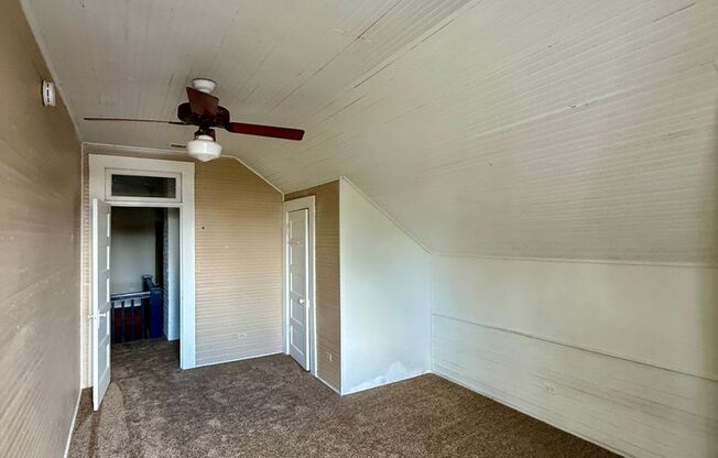 1 bed, 1 bath, $975, Unit UNIT 5