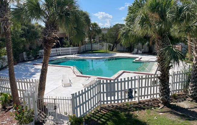 1 Bedroom/1 Bathroom 2nd Floor condo at Sand Lake Courtyards AVAILABLE SEPTEMBER 15th!