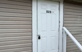 2 beds, 1 bath, $1,350