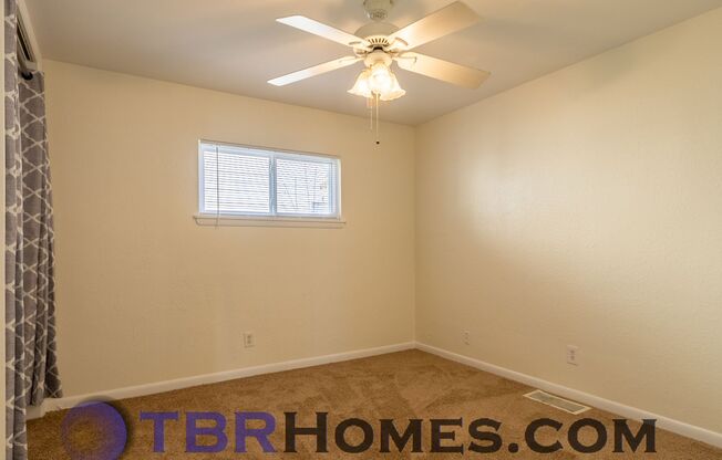 3 beds, 1 bath, $2,100