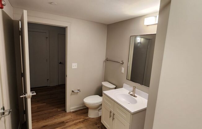 2 beds, 2 baths, 871 sqft, $1,695, Unit Unit 302