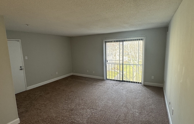 1 bed, 1 bath, 778 sqft, $1,750, Unit 12