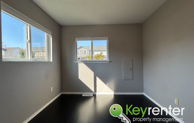 2 beds, 1 bath, $2,295