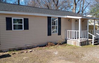 Remodeled 3 bed 2 bath home off of Greensboro Ave