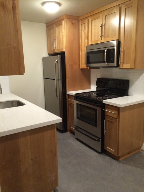 2 beds, 1 bath, 850 sqft, $1,875