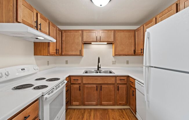 2 beds, 1 bath, 800 sqft, $1,099