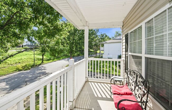 2 beds, 2 baths, $1,500