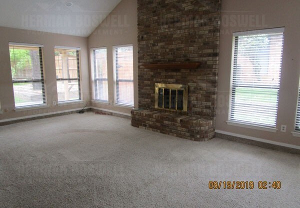 4918 Ridgeline Drive Arlington, TX 76017
