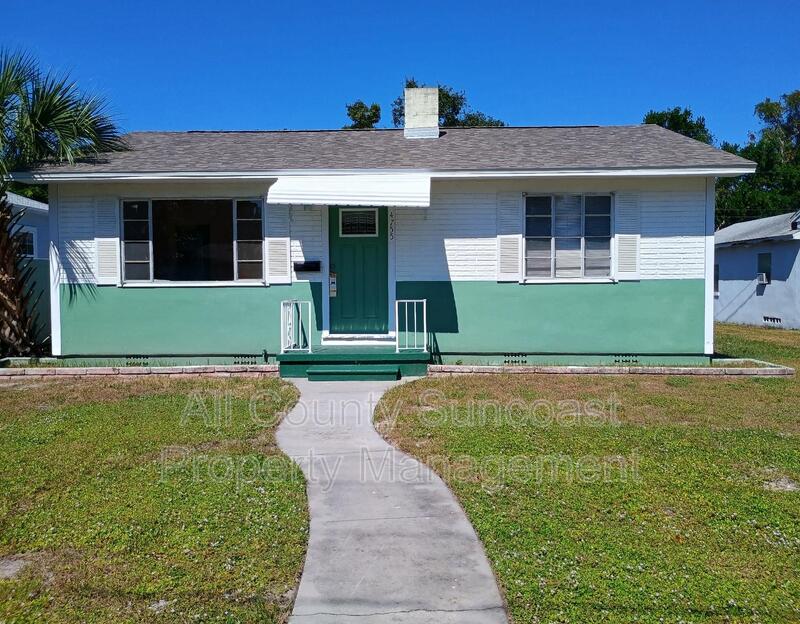 4755 9 AVE N