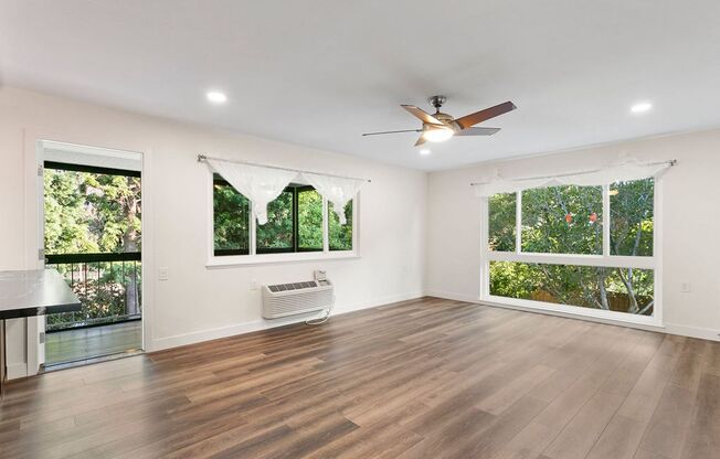 Updated Upper Level One Bedroom Condo in Laguna Woods!