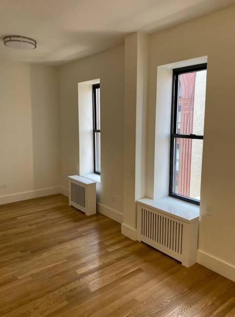 1 bed, 1 bath, 470 sqft, $2,693, Unit 21