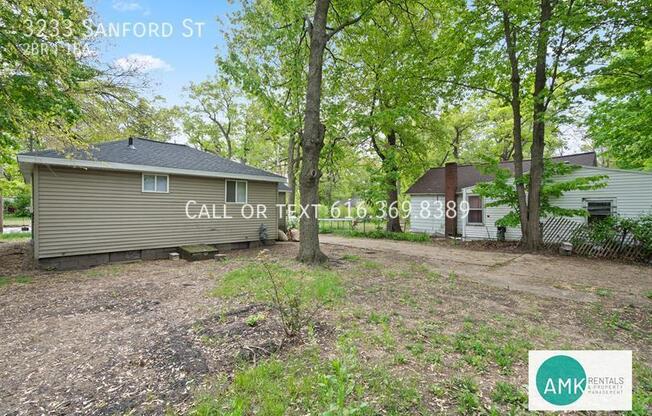 3233 SANFORD ST